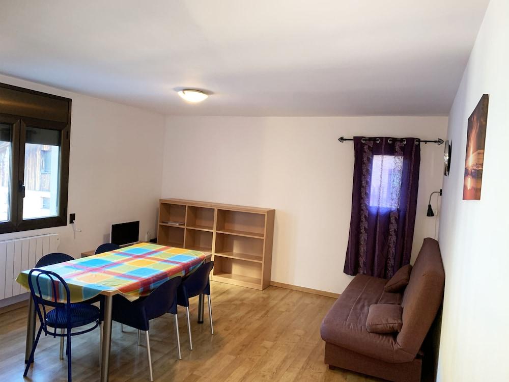 Apartamentos Pantebre 3000 ปาสเดลากาซา ภายนอก รูปภาพ
