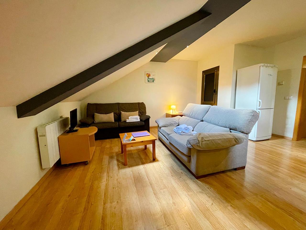 Apartamentos Pantebre 3000 ปาสเดลากาซา ภายนอก รูปภาพ